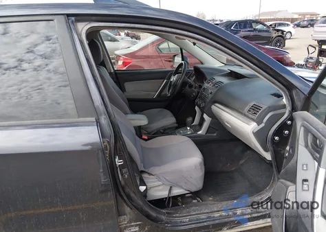 2015 Subaru Forester 2.5I Premium z USA, uszkodzony, nr VIN JF2SJADC4FH832260